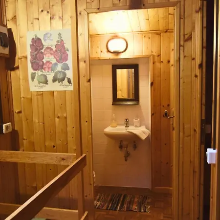 בית נופש B&B Levigliani *